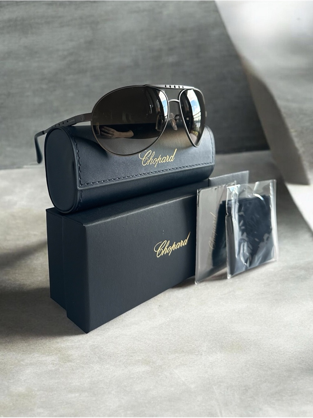Chopard SCHB01 Polarized Aviator Sunglasses Gunmetal Gray Full Set Unused
